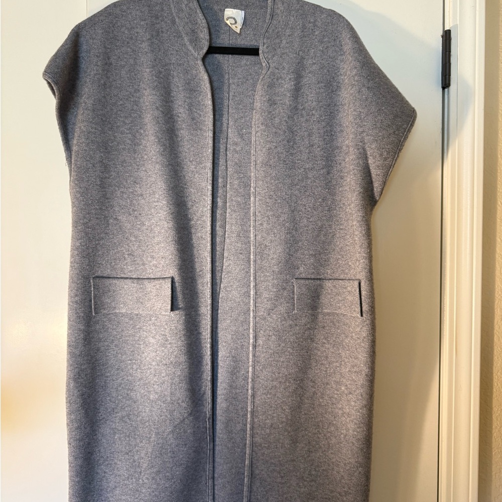 Anthropologie Akemi + Kin Grey Cap Sleeve Long Open Sweater Vest One Size